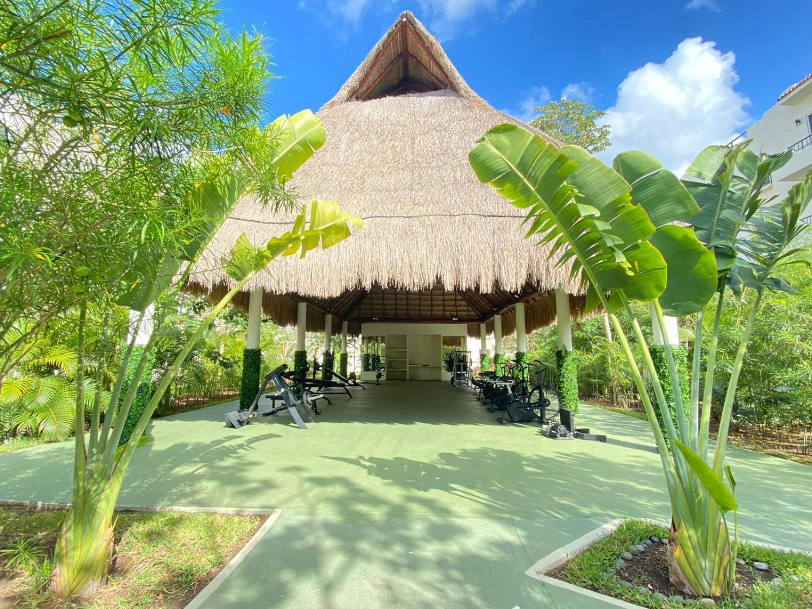 Love Vacations Tulum Exteriör bild